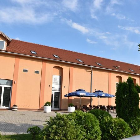 Hotel Stari Mlin Vrsac Exterior foto