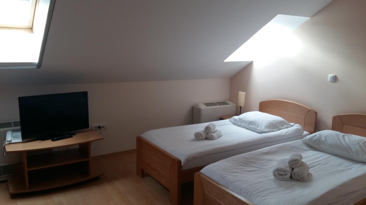Hotel Stari Mlin Vrsac Exterior foto