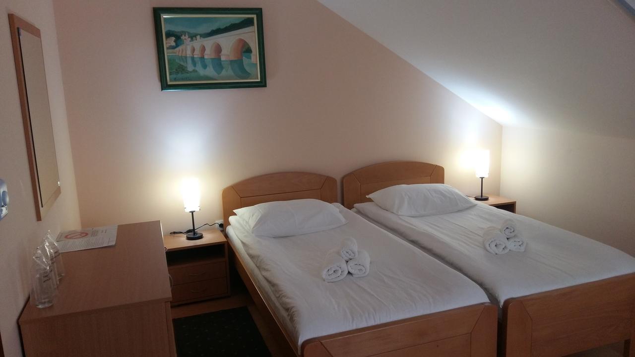 Hotel Stari Mlin Vrsac Exterior foto